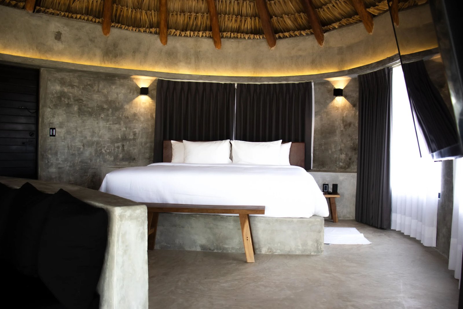 Emperor Suite.webp_0001_1-EMPEROR-SUITE-4_11zon-scaled