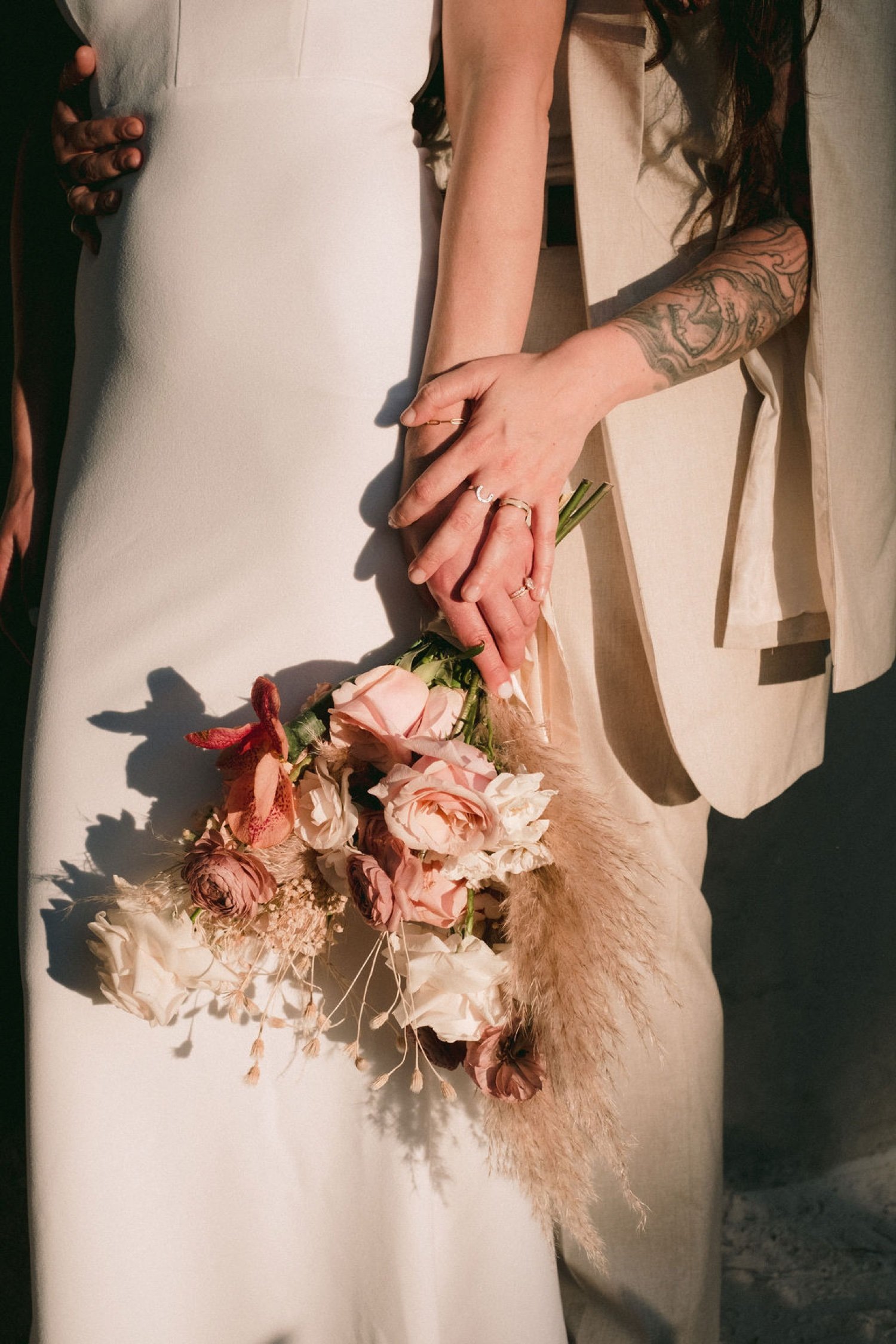 Editorial-style-wedding-portrait-of-the-couple-at-Akna-Tulum,-timeless-photography-with-a-modern-touch.jpg (2) (1)