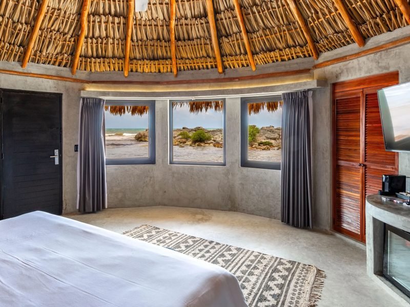 Oceanfront.webp_0002_Oceanfront-King-room_11zon-scaled