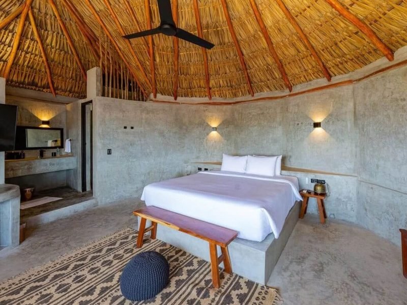 Oceanfront.webp_0004_3-Oceanfront-1BED